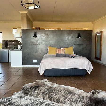 Dewdrop Farm Stay Ermelo Exterior foto