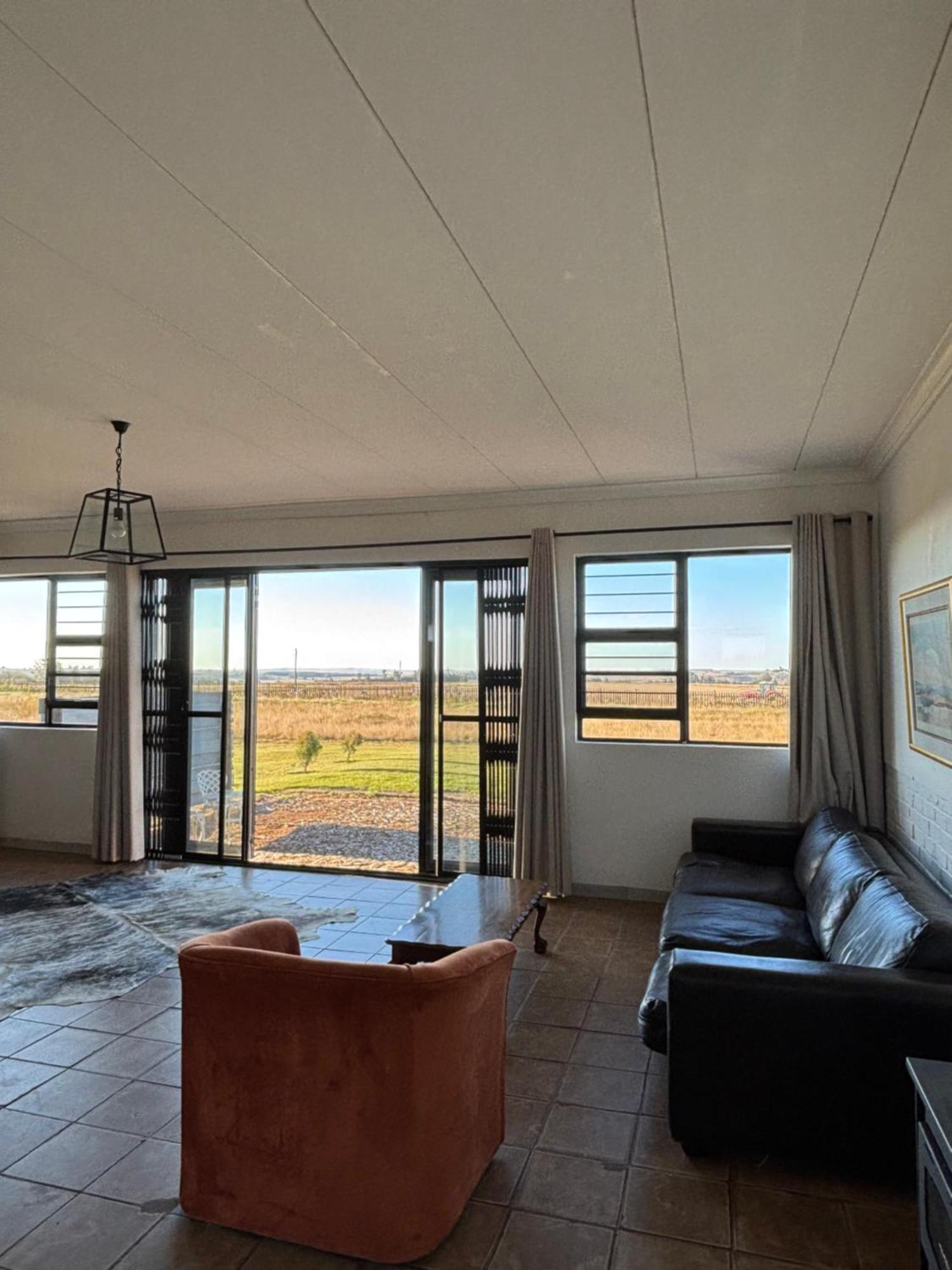 Dewdrop Farm Stay Ermelo Exterior foto